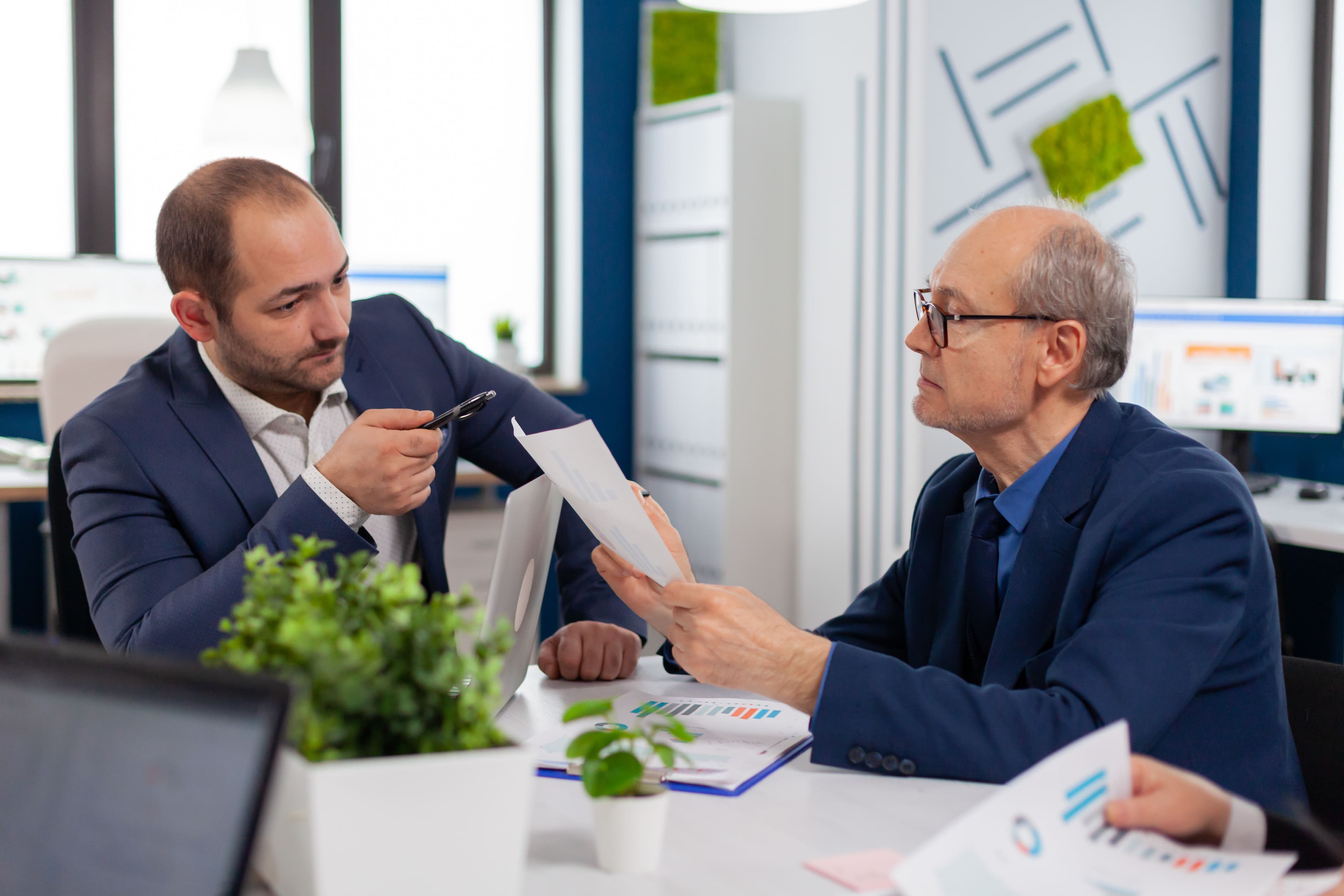 Best Business Brokers: How to Choose the Right One for Your Exit Strategy